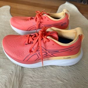 ASICS GEL-Nimbus 25
